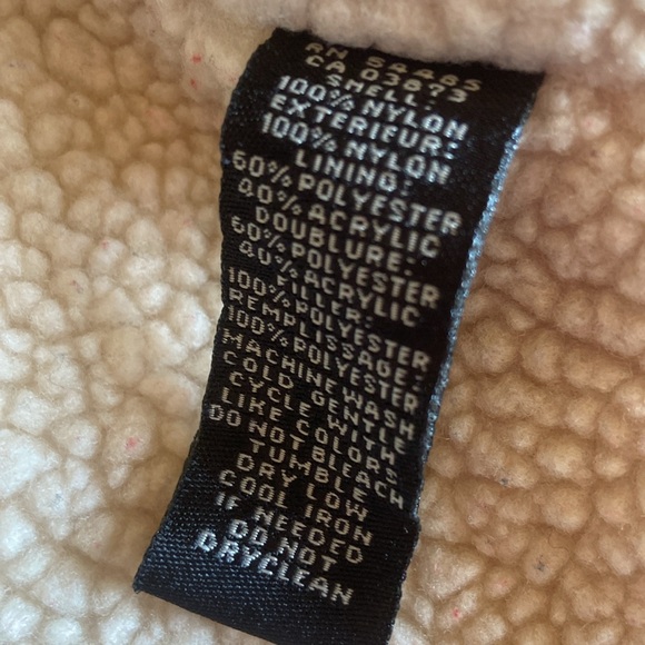 American Eagle Outfitters Woman’s Puffer Vest Shelter Series size XL - Picture 8 of 13